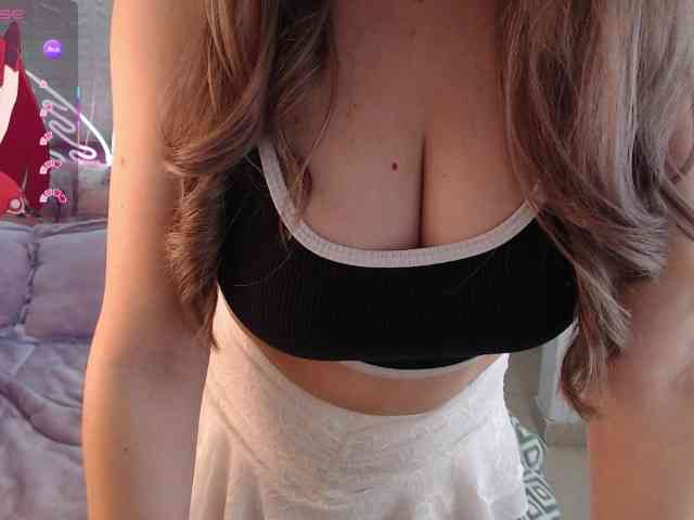 Natysweet22 live female cam on bongacams
