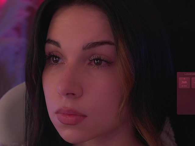 DrammaQueennnn live cam on BongaCams
