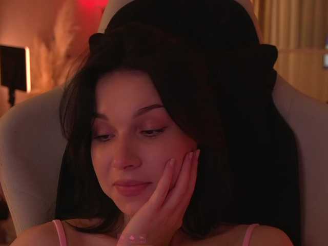 DrammaQueennnn live cam on BongaCams