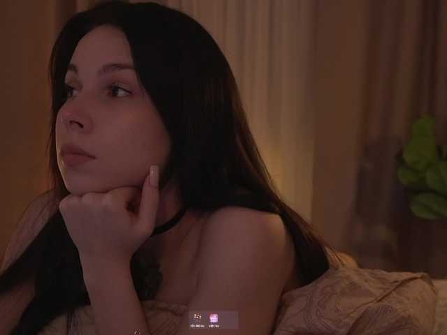 DrammaQueennnn live cam