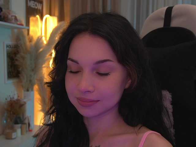 DrammaQueennnn live webcam show