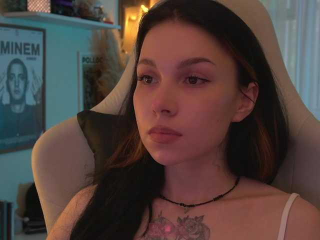 DrammaQueennnn live cam on BongaCams