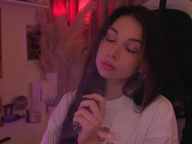 DrammaQueennnn live cam on BongaCams