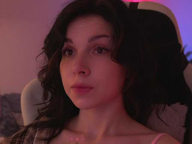 DrammaQueennnn live cam on BongaCams