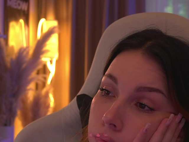 DrammaQueennnn live cam on BongaCams