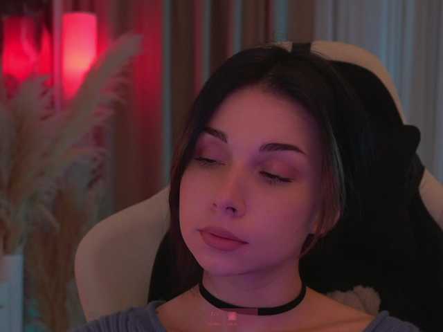 DrammaQueennnn live cam