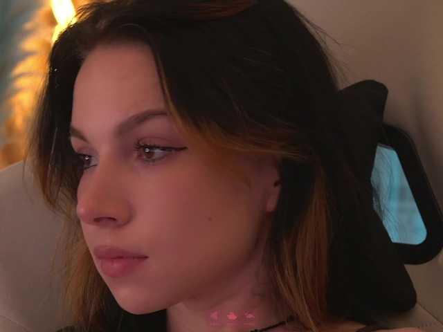 DrammaQueennnn live cam on BongaCams