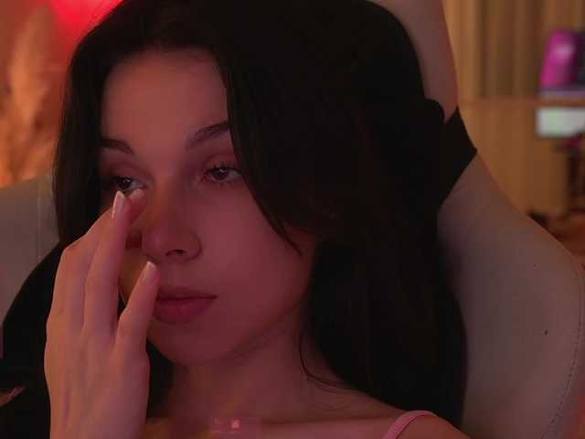 DrammaQueennnn live cam on BongaCams