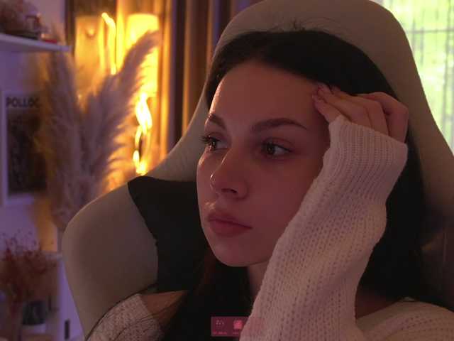 DrammaQueennnn live cam on BongaCams