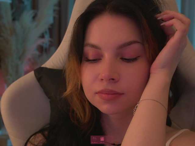 DrammaQueennnn live cam on BongaCams