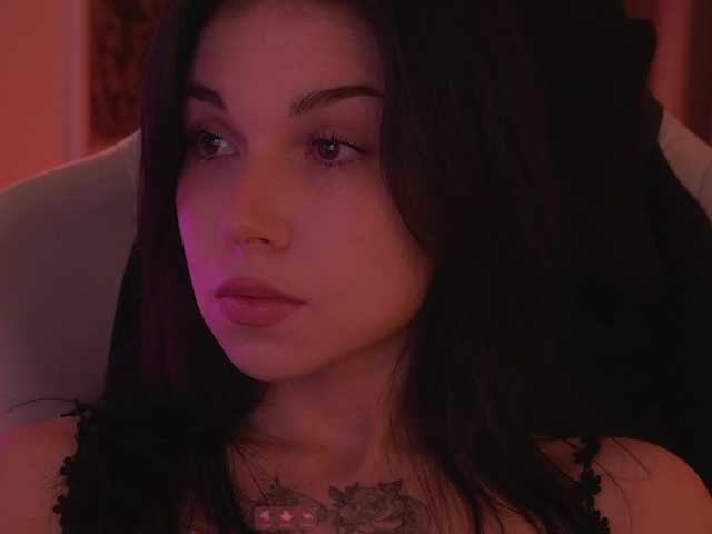 DrammaQueennnn live cam on BongaCams
