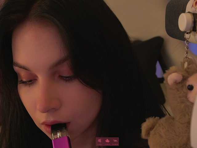 DrammaQueennnn live cam on BongaCams