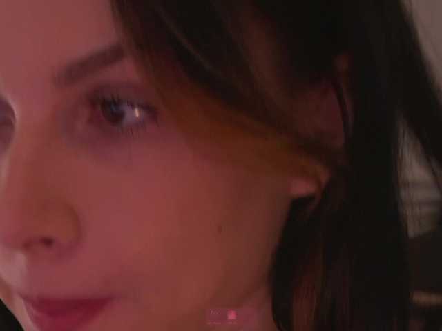 DrammaQueennnn live cam on BongaCams