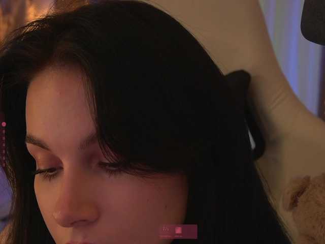 DrammaQueennnn live cam on BongaCams