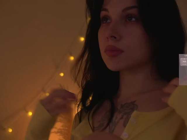 DrammaQueennnn live cam on BongaCams