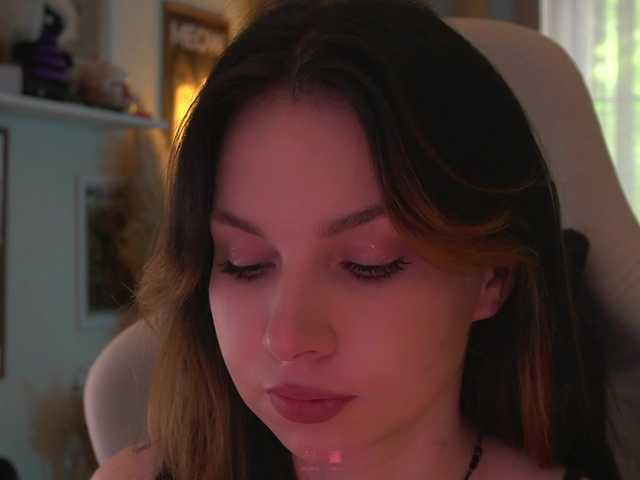 DrammaQueennnn live cam on BongaCams