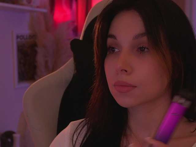 DrammaQueennnn live cam on BongaCams