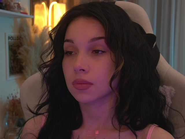 DrammaQueennnn live webcam show