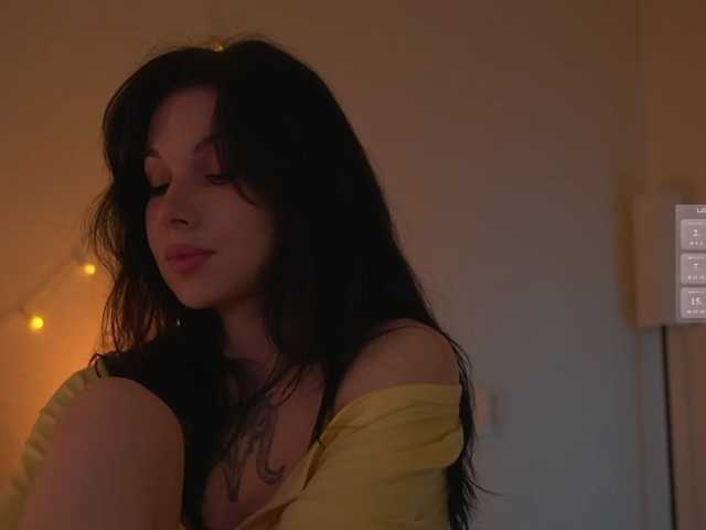 Akaruii live cam preview