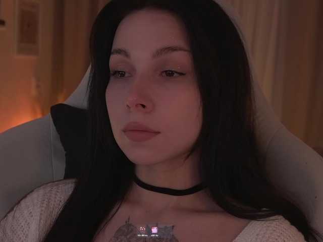 DrammaQueennnn live cam