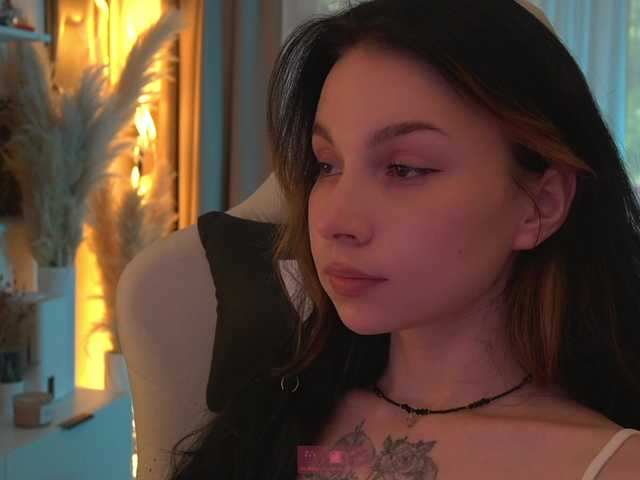 DrammaQueennnn live cam on BongaCams