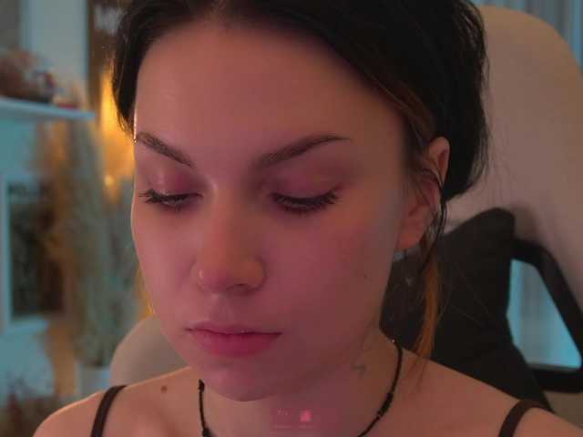 DrammaQueennnn live cam on BongaCams