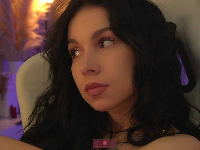 DrammaQueennnn live cam on BongaCams