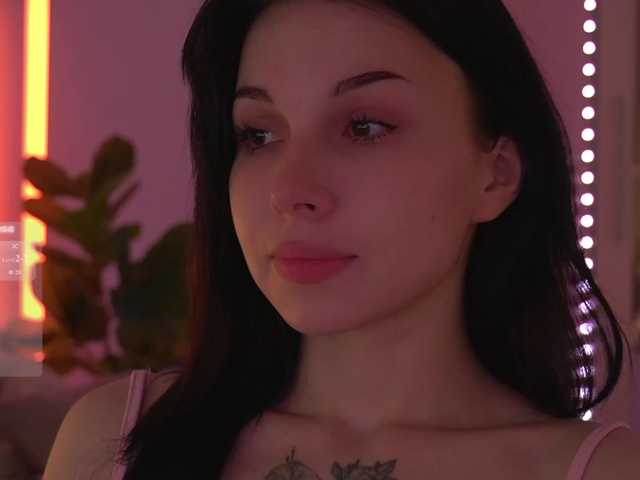 DrammaQueennnn live cam on BongaCams
