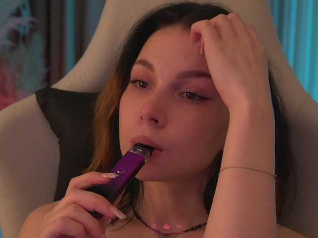 DrammaQueennnn live cam on BongaCams