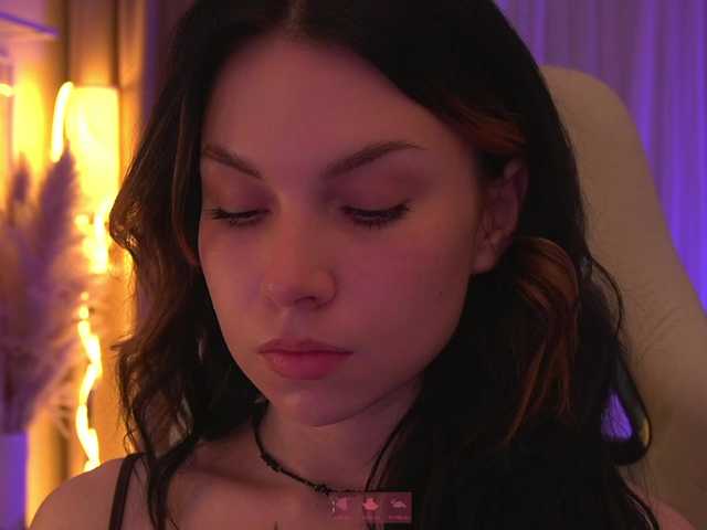 DrammaQueennnn live cam on BongaCams