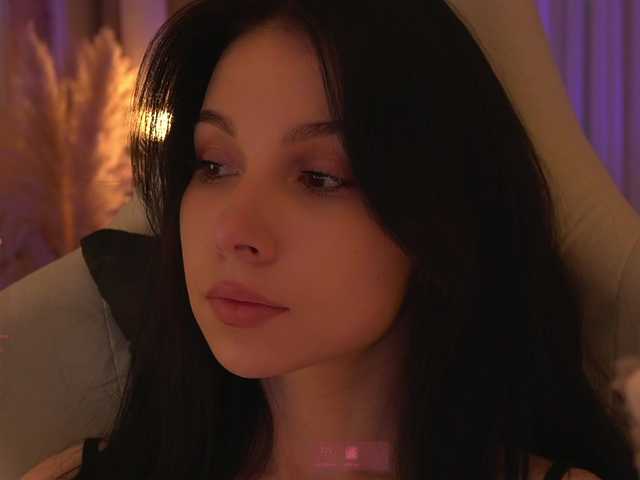DrammaQueennnn live cam on BongaCams