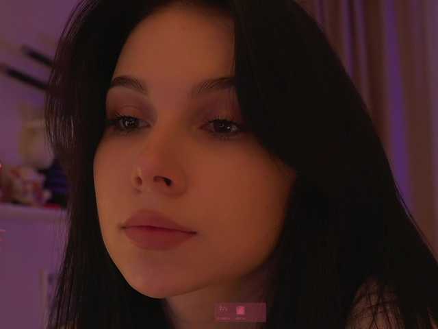 DrammaQueennnn live cam on BongaCams