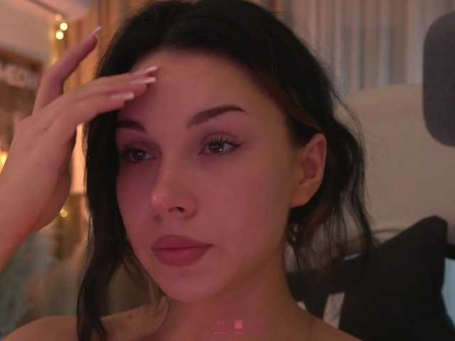 DrammaQueennnn live cam on BongaCams