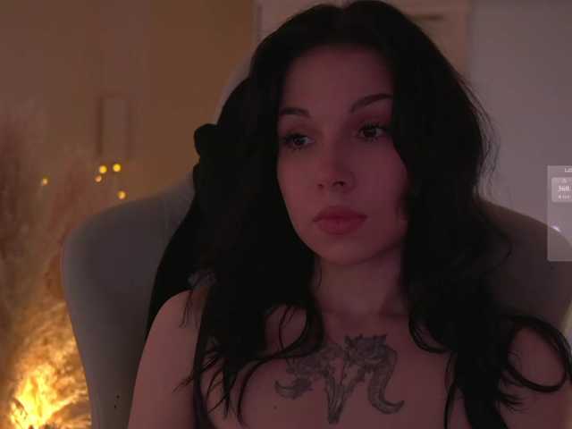 DrammaQueennnn, en directo ahora en BongaCams