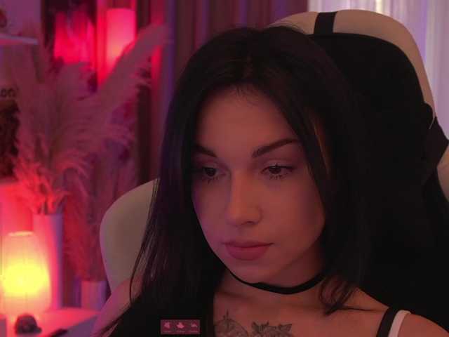 DrammaQueennnn live cam on BongaCams