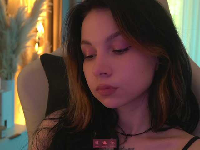 DrammaQueennnn live cam on BongaCams
