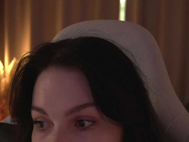 DrammaQueennnn's BongaCams show and profile