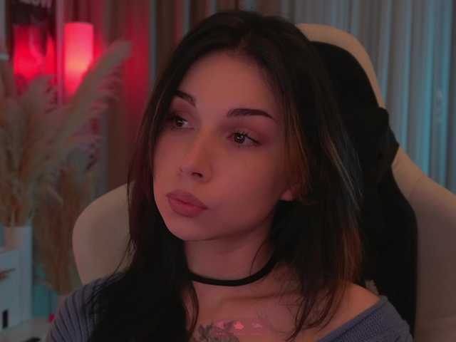 DrammaQueennnn live cam on BongaCams