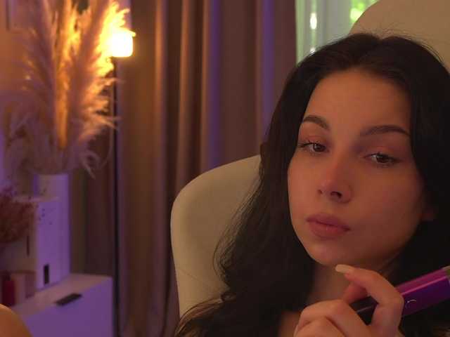 DrammaQueennnn live cam on BongaCams