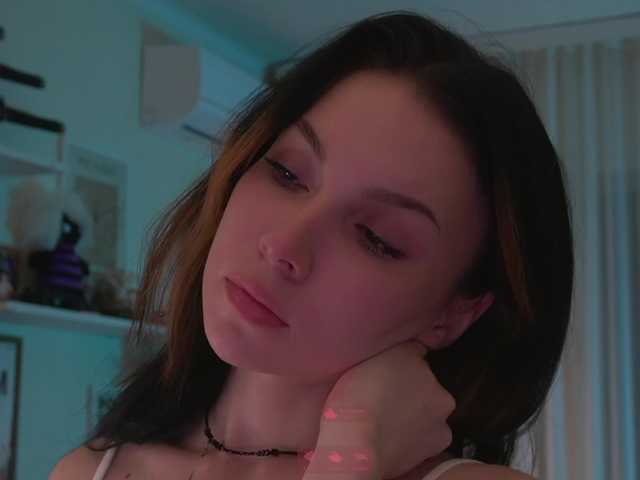 DrammaQueennnn live cam on BongaCams