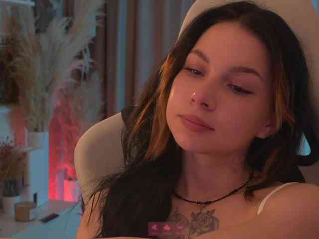 DrammaQueennnn Sex Cam Show