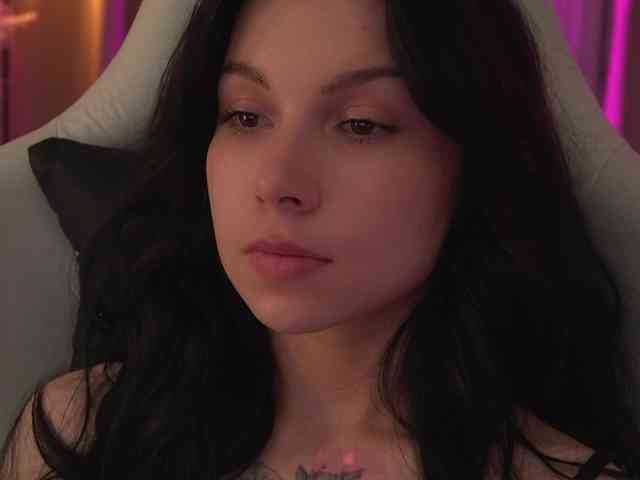 DrammaQueennnn Live Webcam on BongaCams