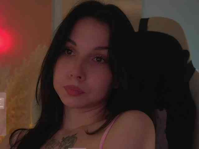 Modella: Akaruii