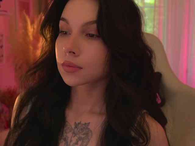 DrammaQueennnn DrammaQueennnn