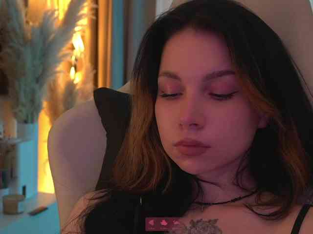 DrammaQueennnn Sex Cam Show