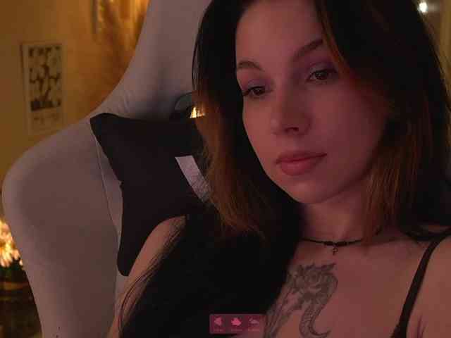 DrammaQueennnn Sex Cam Show