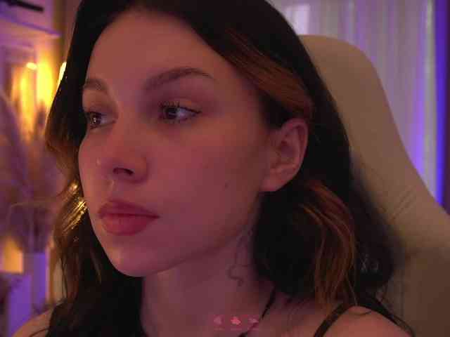 DrammaQueennnn Sex Cam Show