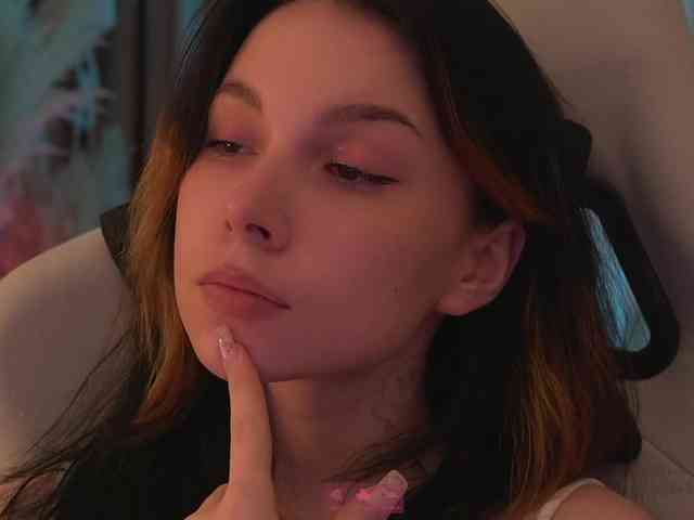DrammaQueennnn Sex Cam Show