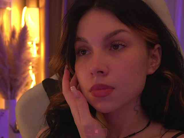 DrammaQueennnn Sex Cam Show
