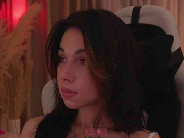 DrammaQueennnn DrammaQueennnn